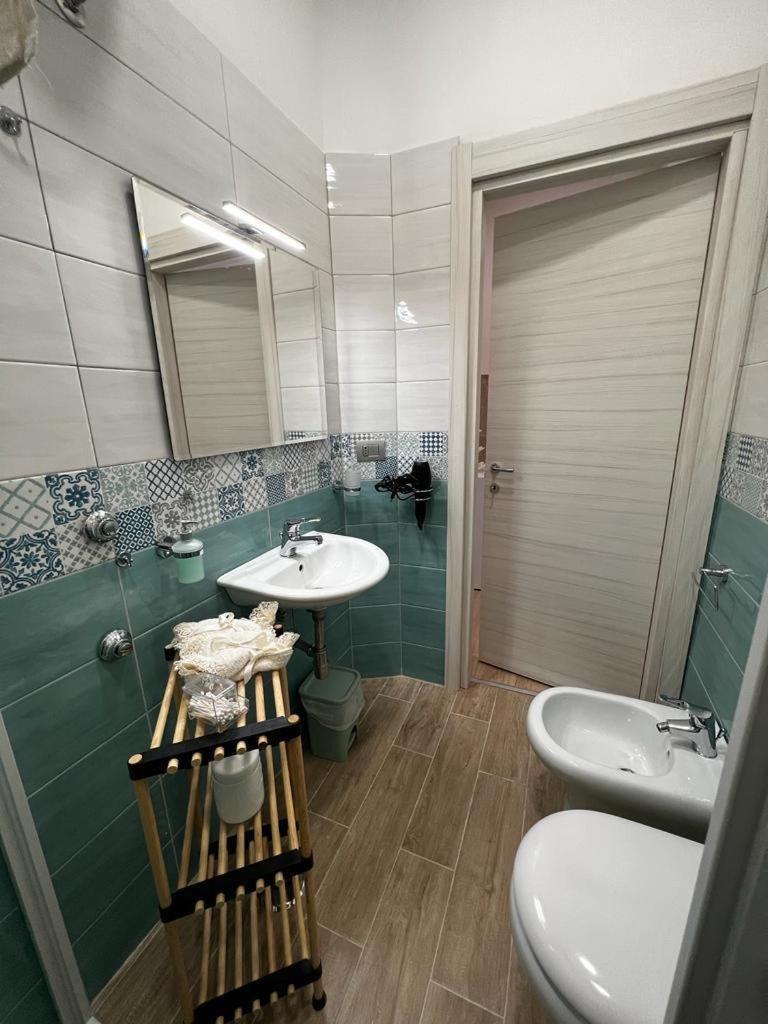 A Casa E Mamma' Apartment Napoli Bagian luar foto